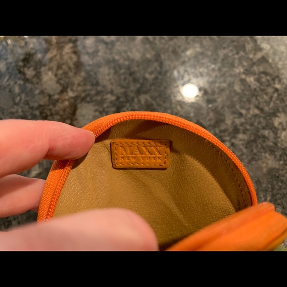 Maxx New York orange slice coin pouch - Picture 6 of 6